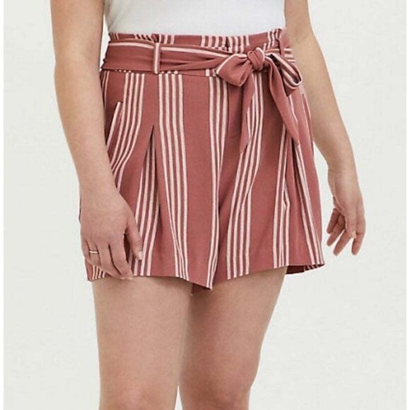 NEW Torrid Rose Striped Tie Front Shorts Pleats Paper Bag Waist High Rise  26 - Picture 1 of 8